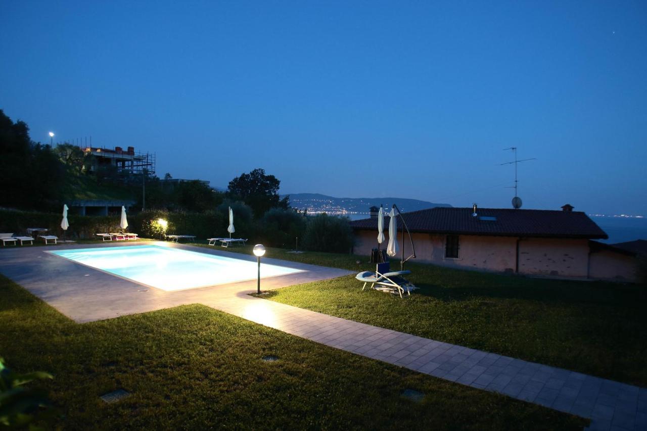 Apartment Panorama View, Pool & Garden, 2 Bathrooms, Kingsize & Single-beds, Fast Internet