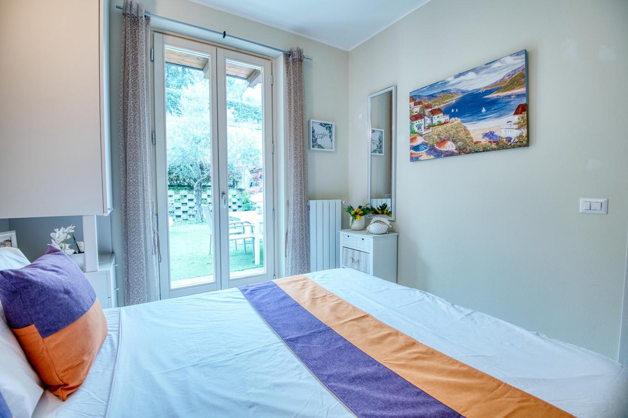 Apartment Panorama View, Pool & Garden, 2 Bathrooms, Kingsize & Single-beds, Fast Internet *