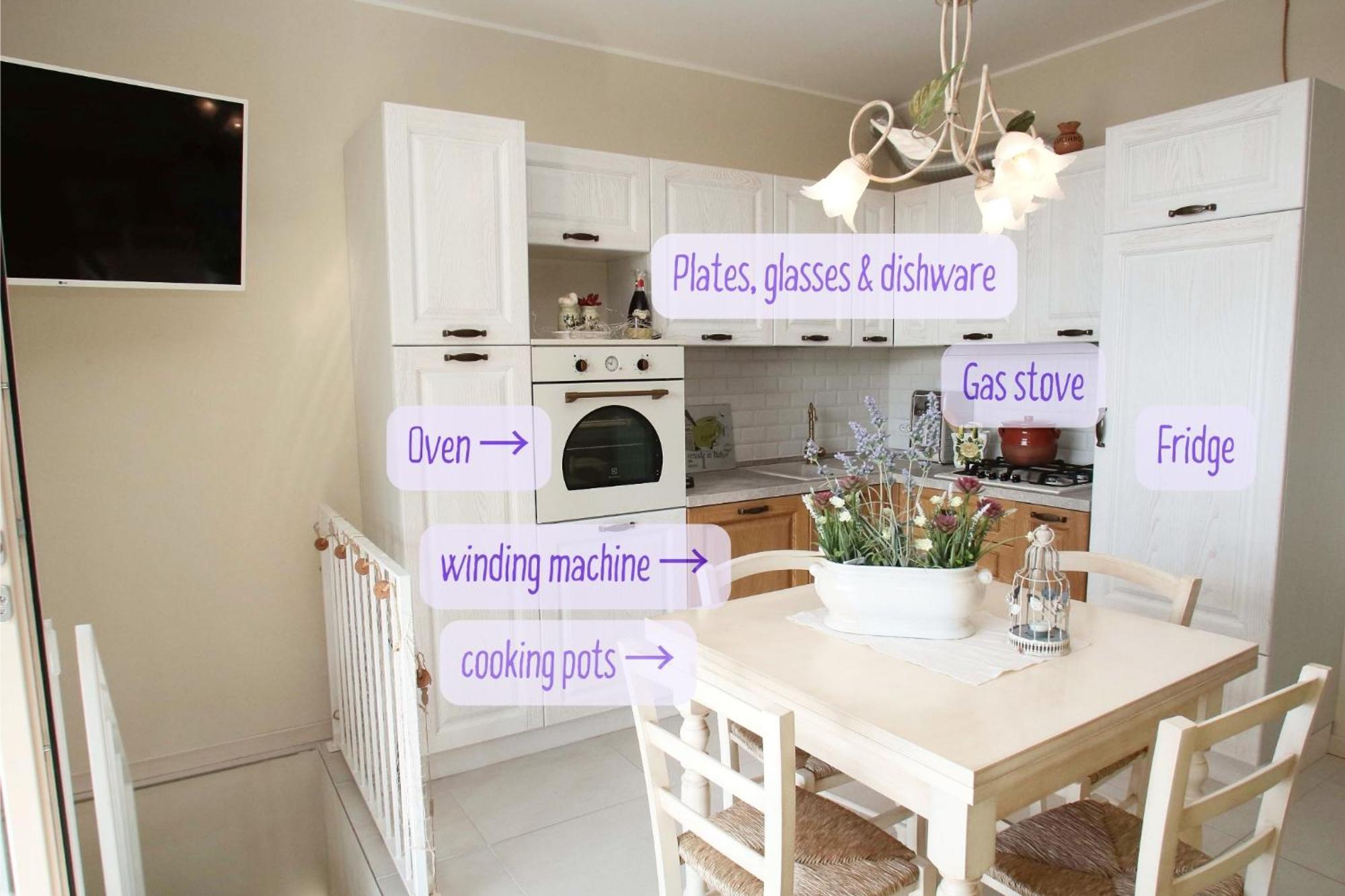 Panorama View, Pool & Garden, 2 Bathrooms, Kingsize & Single-beds, Fast Internet Apartment *