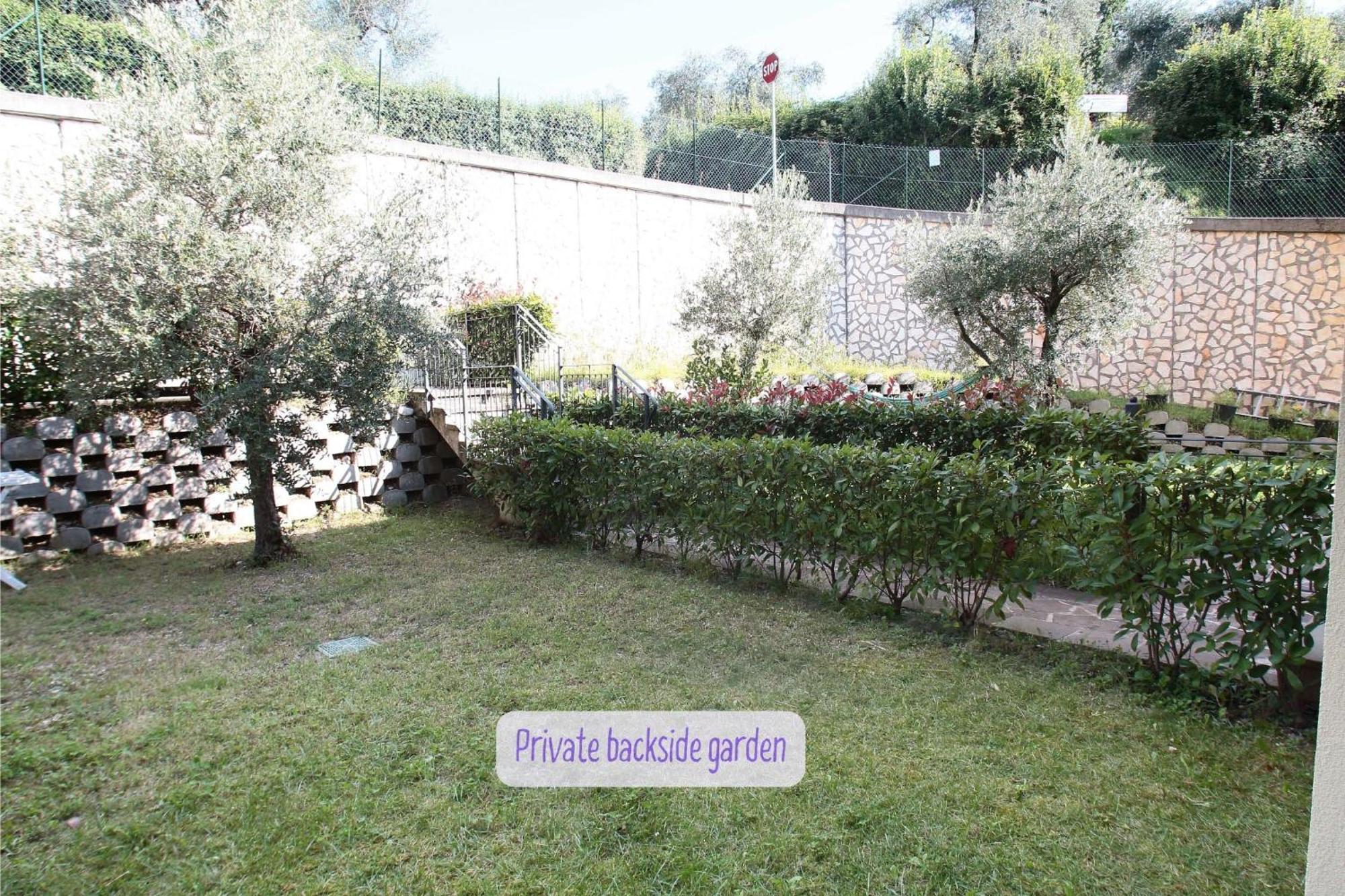 Panorama View, Pool & Garden, 2 Bathrooms, Kingsize & Single-beds, Fast Internet Apartment Toscolano Maderno